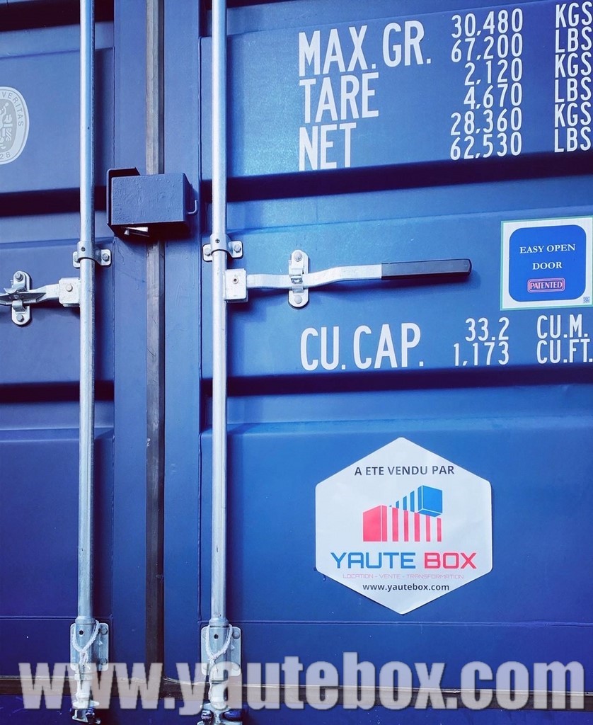 container bleu porte 