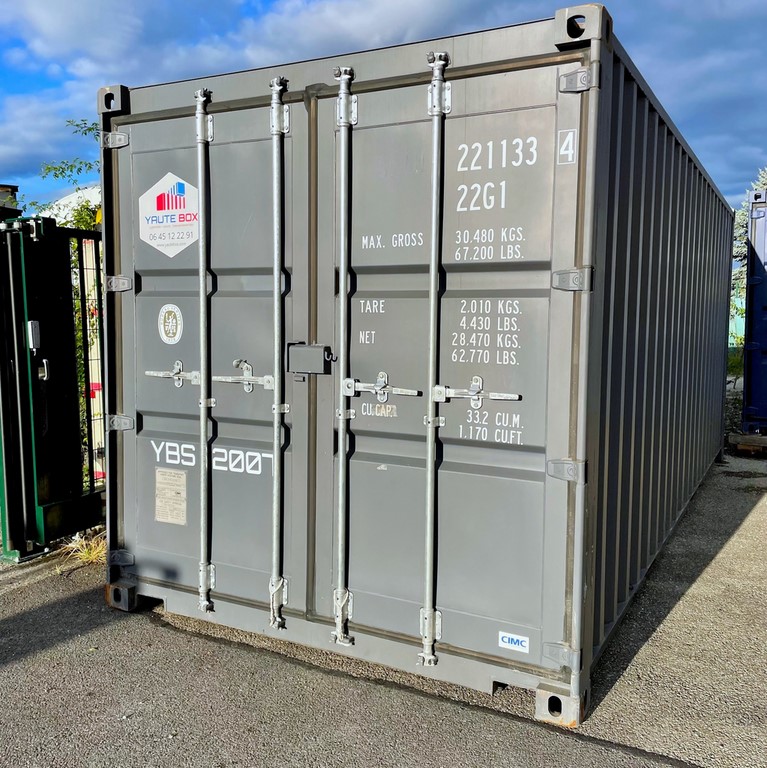 Container neuf 20 pieds vue des portes